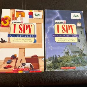Set of 2 I Spy children’s books